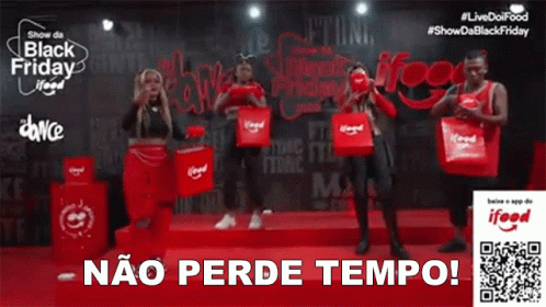 Group On Stage With Não Perde Tempo GIF