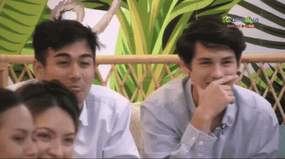 Group Sitting In Front Of Screen Saying King Live GIF