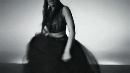 Hailee Steinfeld High Kick GIF