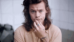 Harry Styles Thinking Hmm Eyebrow Raise GIF