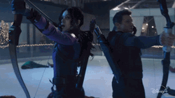 Hawkeye Kate Bishop Bow And Quiver GIF