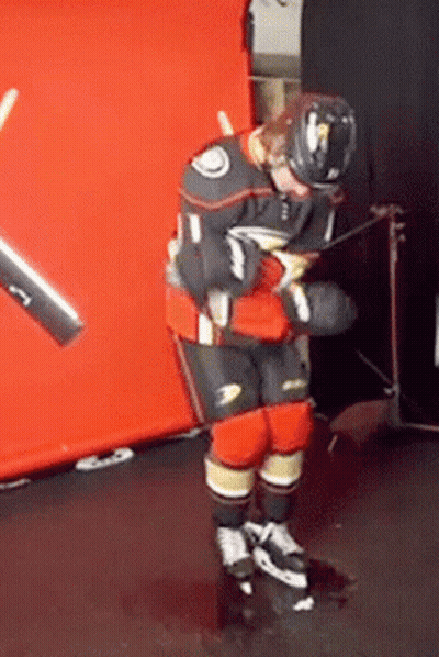 Hockey Player Number 11 GIF
