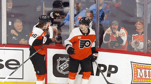 Hockey Player With Letter O On Jersey GIF