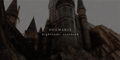 Hogwarts Is A Castle Located In The Highlands Of Scotland In Harry Potter And The Philosopher 'S Stone . GIF