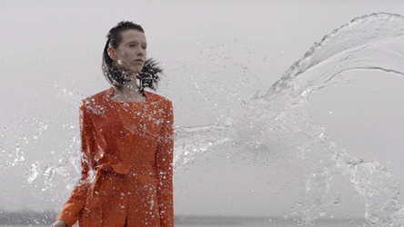 Hollands Next Top Model Water Splash GIF