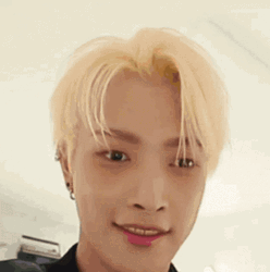 Hong Joong Face Transformation Ateez GIF