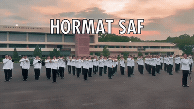 Hormat Saf Is Written Above A Group Of Men In Uniform GIF