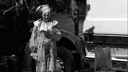 Horror Movie Pennywise Waving GIF