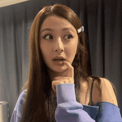 Huh Yunjin Jennifer Huh GIF