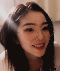 Irene Red Velvet Glasses Cute Smile