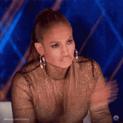 Jennifer Lopez Clapping