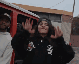 Jessie Reyez GIF