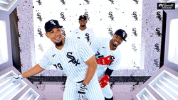 Jose Abreu Jimenez Robert Pose GIF