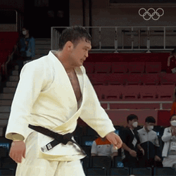 Judo Aaron Wolf Bow GIF