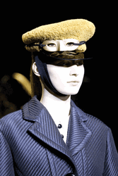 Julia Nobis Fashion Eyes GIF