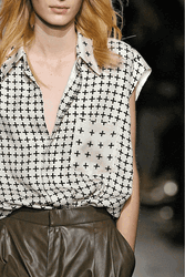 Julia Nobis Fashion Heart GIF