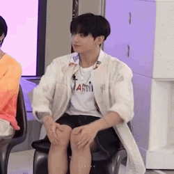 Jungkook Clapping Hands GIF