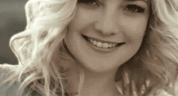 Kate Hudson Attractive Giggle GIF