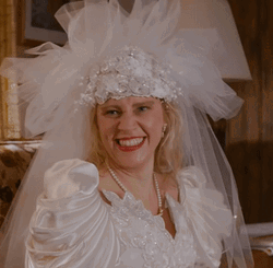 Kate McKinnon Not Funny Change In Facial Expression GIF