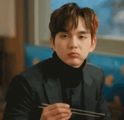 Kdrama Actor Yoo Seung Ho Smug Eating GIF