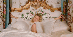 Kirsten Dunst Waking Up In Bed