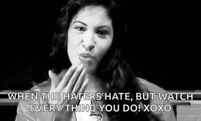 Kiss Selenaquintanilla GIF
