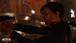 Klingon Fighting Star Trek Michelle Burnham GIF