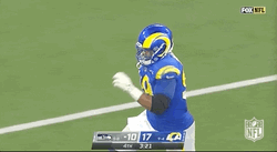 La Rams Player Bond On The Game GIF