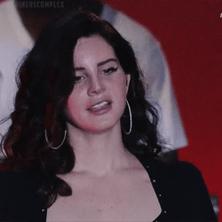 Lana Del Rey GIF