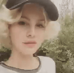 Lana Del Rey GIF