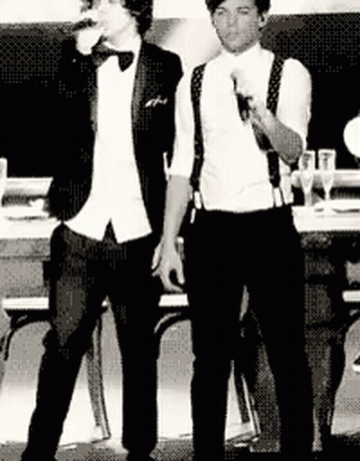 Larry Stylinson GIF