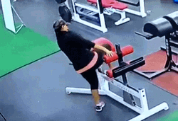 Laughing Hard Gym First Timer Epic Fail GIF