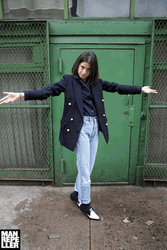  Leandra Medine Funny Lunge GIF