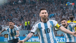 Leonel Messi Julian Alvarez GIF
