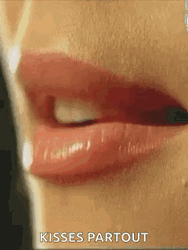 Licking Lips Kisses Partout GIF