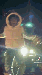 Lil Uzi Vert Strudy Dance On Crowd GIF