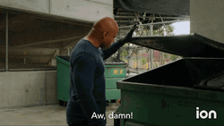 LL Cool J Shaking Head Awful Smelly Trash GIF