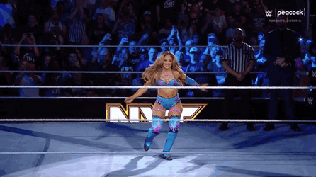 Lola Vice Turning Around GIF