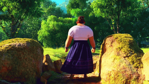 Luisa Madrigal Encanto GIF