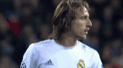 Luka Modric Talking To His Teammates GIF