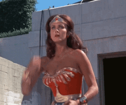 Lynda Carter GIF