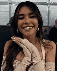 Madison Beer Clapping GIF