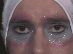 Makeup Glitters Heimdalsgate GIF