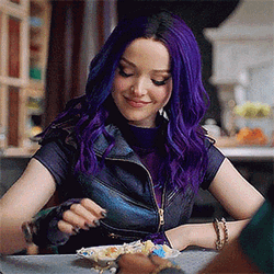 Mal Descendants Cake Eating GIF
