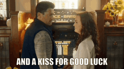 Man And Woman Kissing In Front Of Ace Bar Game GIF