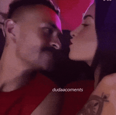 Man And Woman Kissing Pink Background Dudaacoments GIF