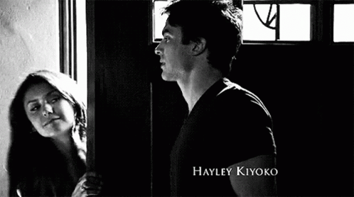 Man And Woman Kissing GIF