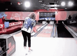 Man Bowling Alley Etiquette GIF