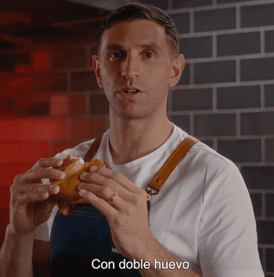 Man Eating Sandwich Con Doble Huevo GIF