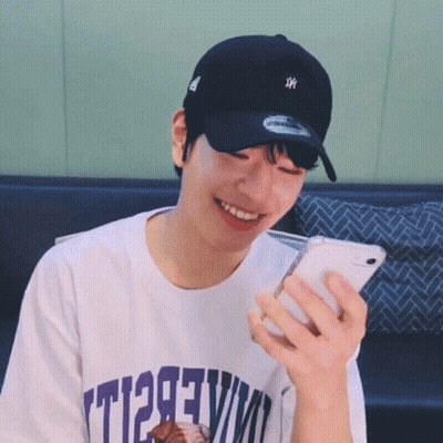 Man In Baseball Cap And T1293vm T-Shirt GIF